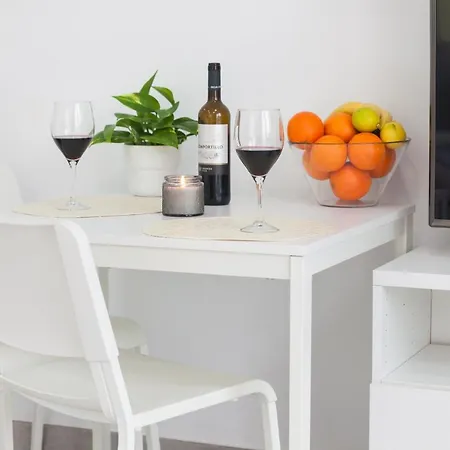 Orlando Luxury Адехе